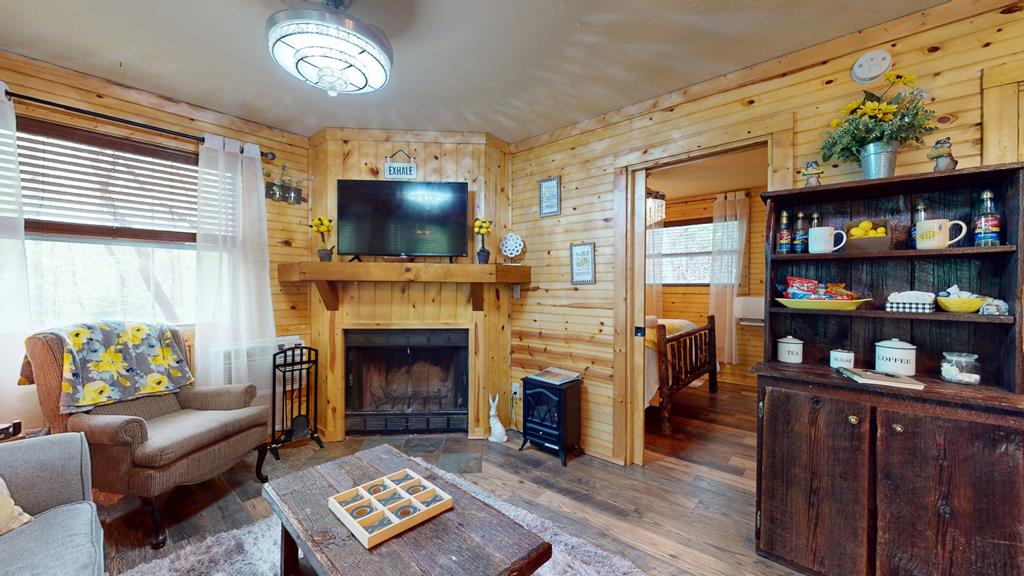 4692 Mitchell Cove Road