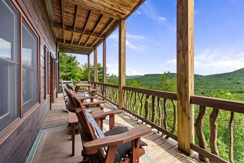 A home in Blue Ridge