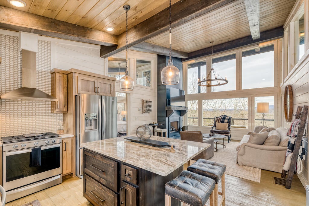 49 Chestnut Overlook