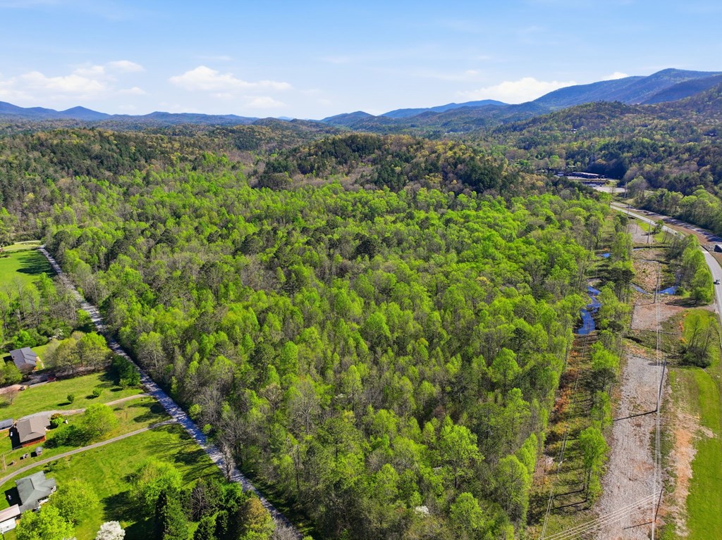 123AC Northcutt Rd/Hwy 515