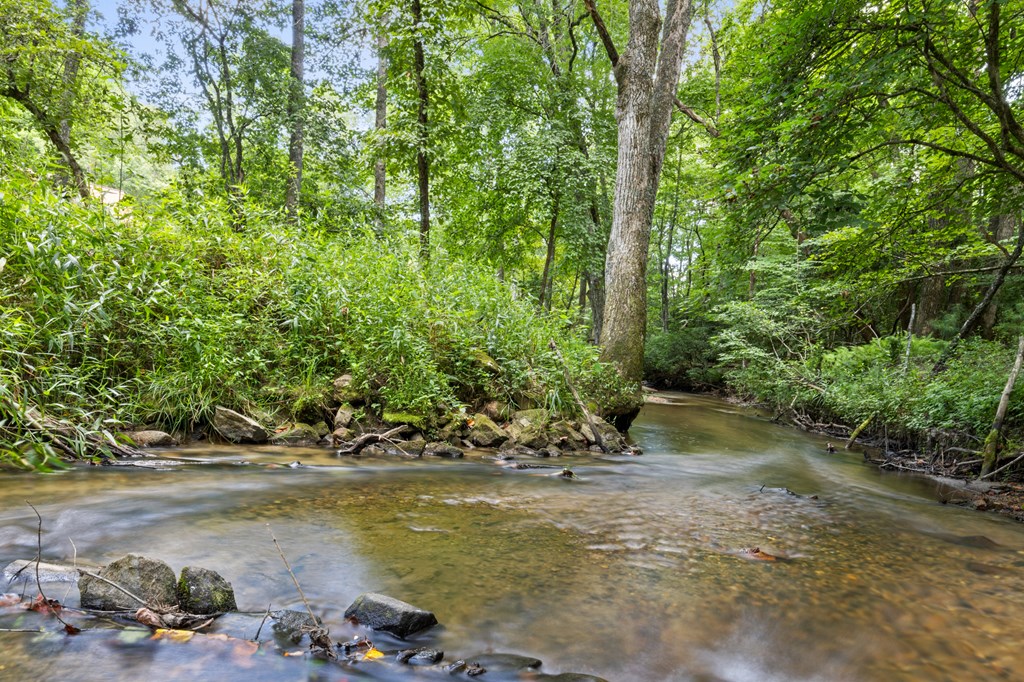 127 Twin Creeks