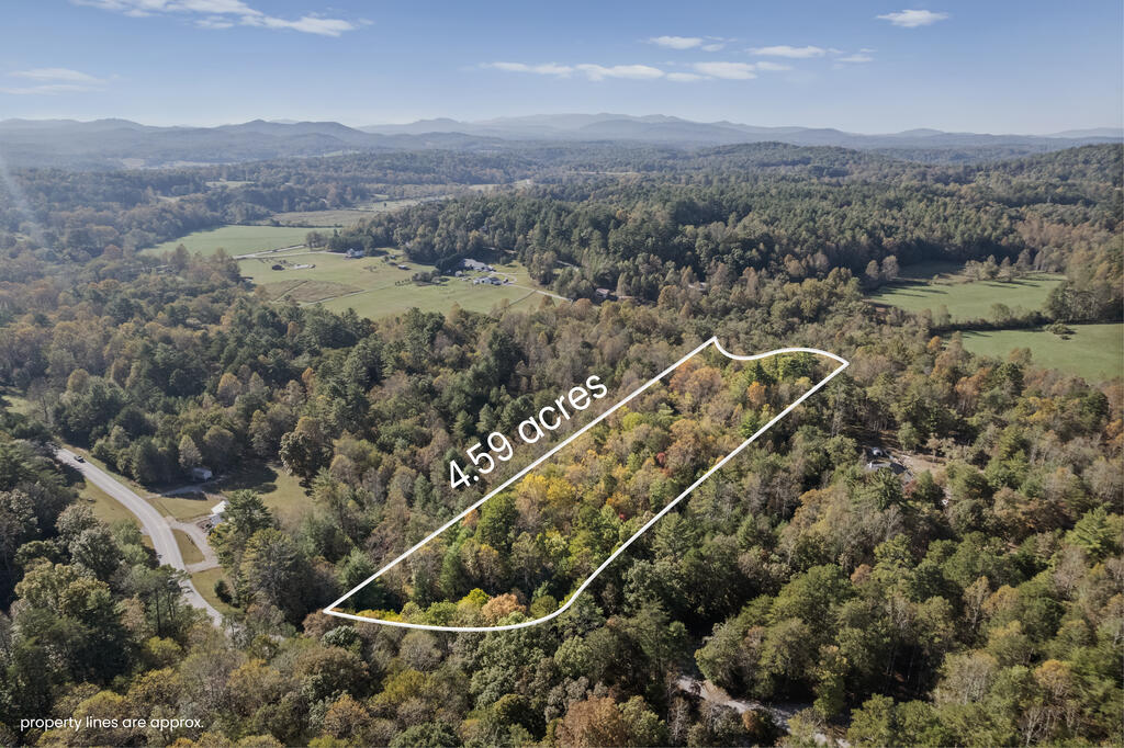 1077 Highland Trace
