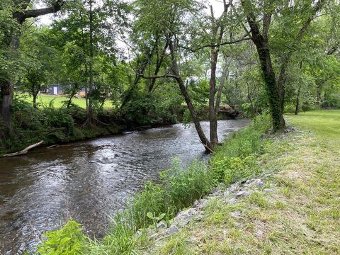 6211 Old Hwy 64 W Warne NC 28909