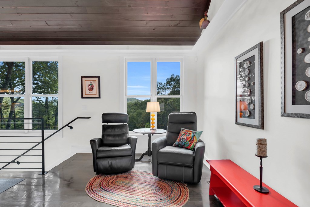 521 Lower Prince Mountain Road