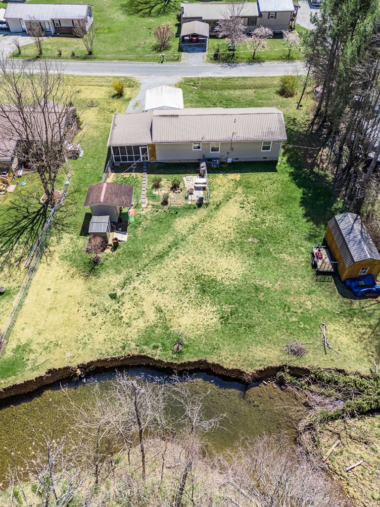 156 Creekside Drive