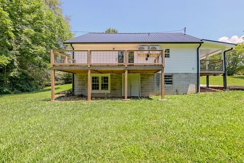 A home in Hiawassee