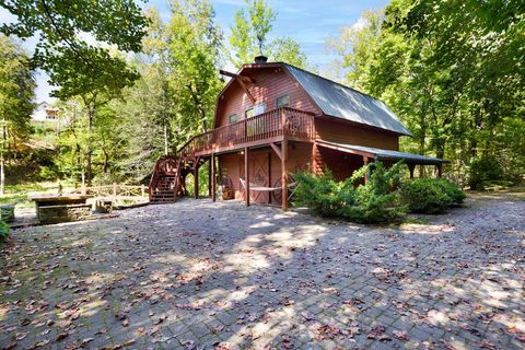 A home in Hayesville