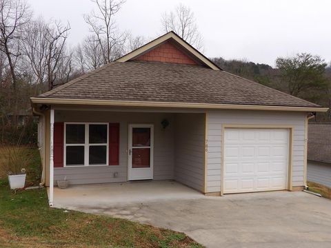 A home in Hiawassee