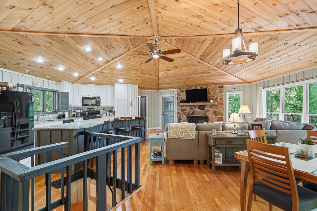 775 Mountain Oak Road