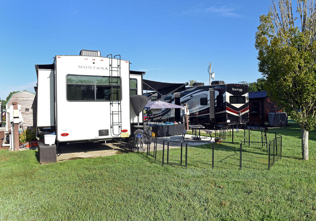17 Mountain Vista Road