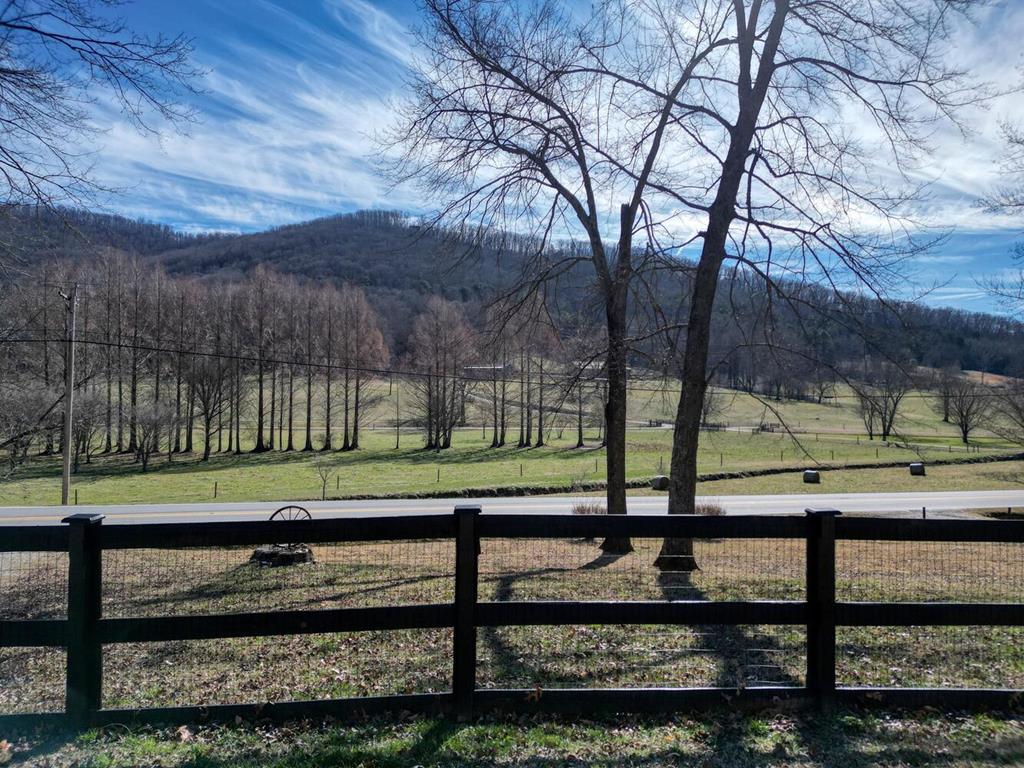 3426 Old Hwy 64 W