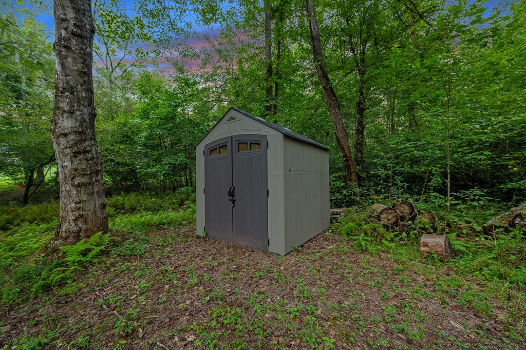 Blue Ridge, Georgia, 30513, United States, 3 Bedrooms Bedrooms, ,3 BathroomsBathrooms,Residential,Active,2044551