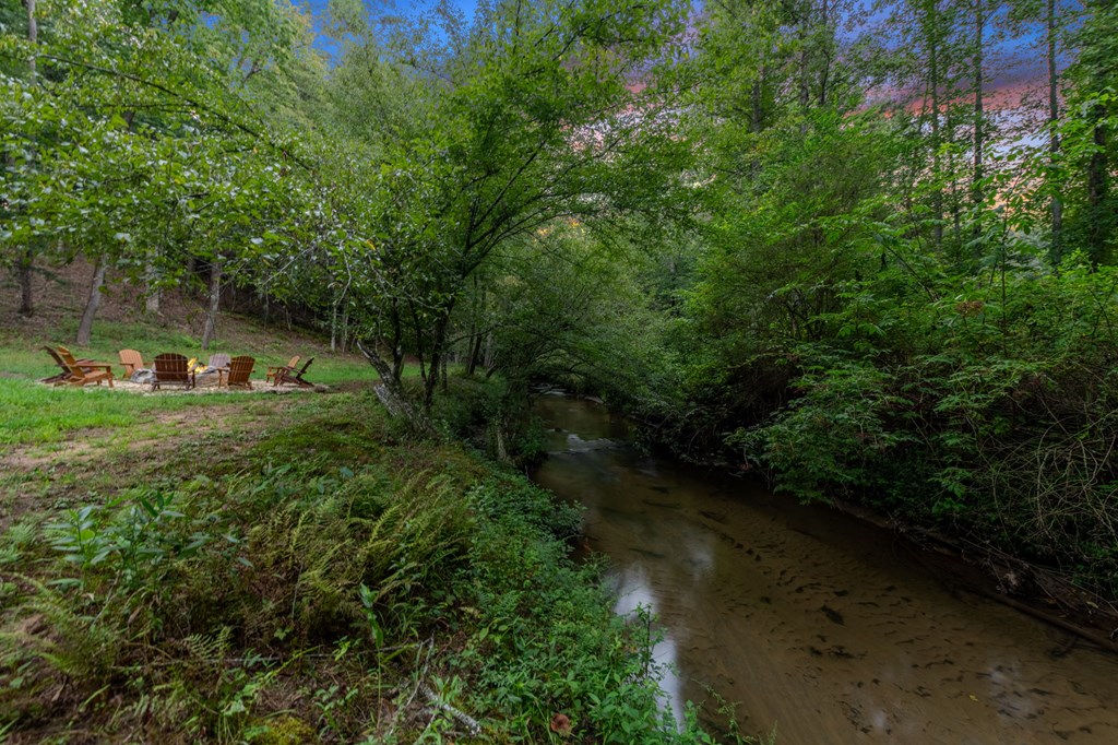 Blue Ridge, Georgia, 30513, United States, 3 Bedrooms Bedrooms, ,3 BathroomsBathrooms,Residential,Active,2044551