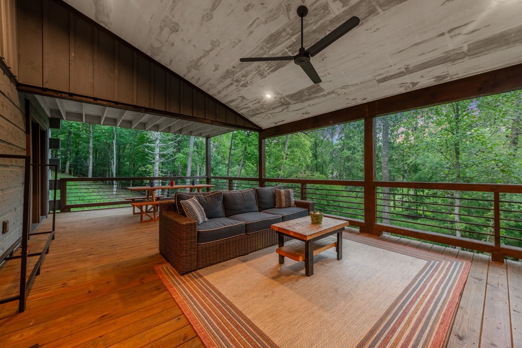 Blue Ridge, Georgia, 30513, United States, 3 Bedrooms Bedrooms, ,3 BathroomsBathrooms,Residential,Active,2044551