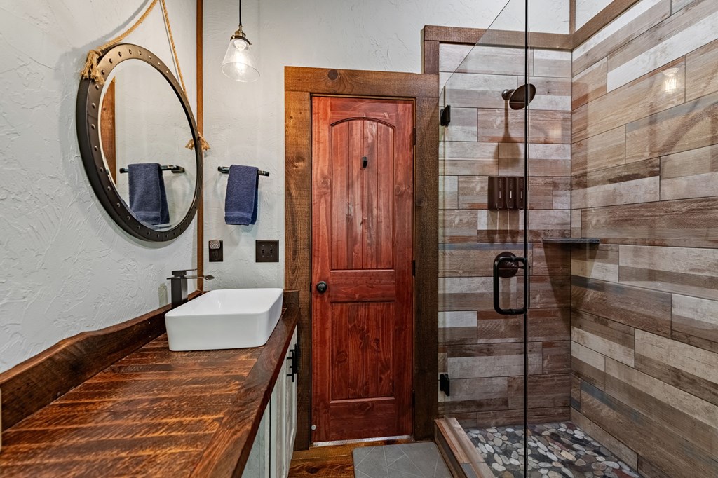 Blue Ridge, Georgia, 30513, United States, 3 Bedrooms Bedrooms, ,3 BathroomsBathrooms,Residential,Active,2044551