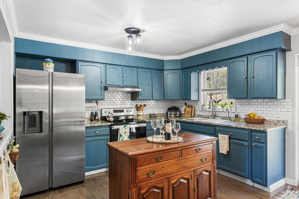 496 Jackie Cove Road