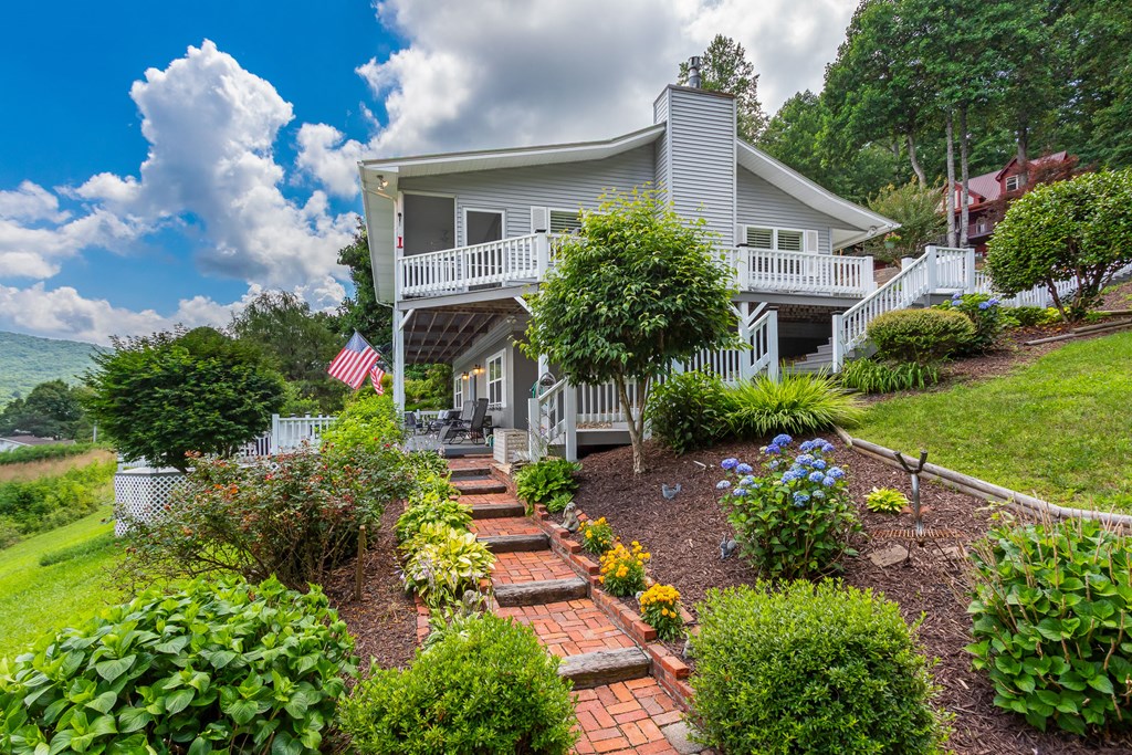 1938 Lakeview Summit Drive