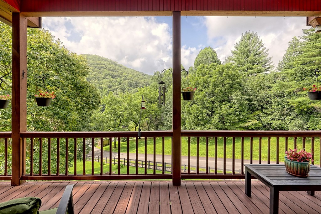 56 Scenic View Road