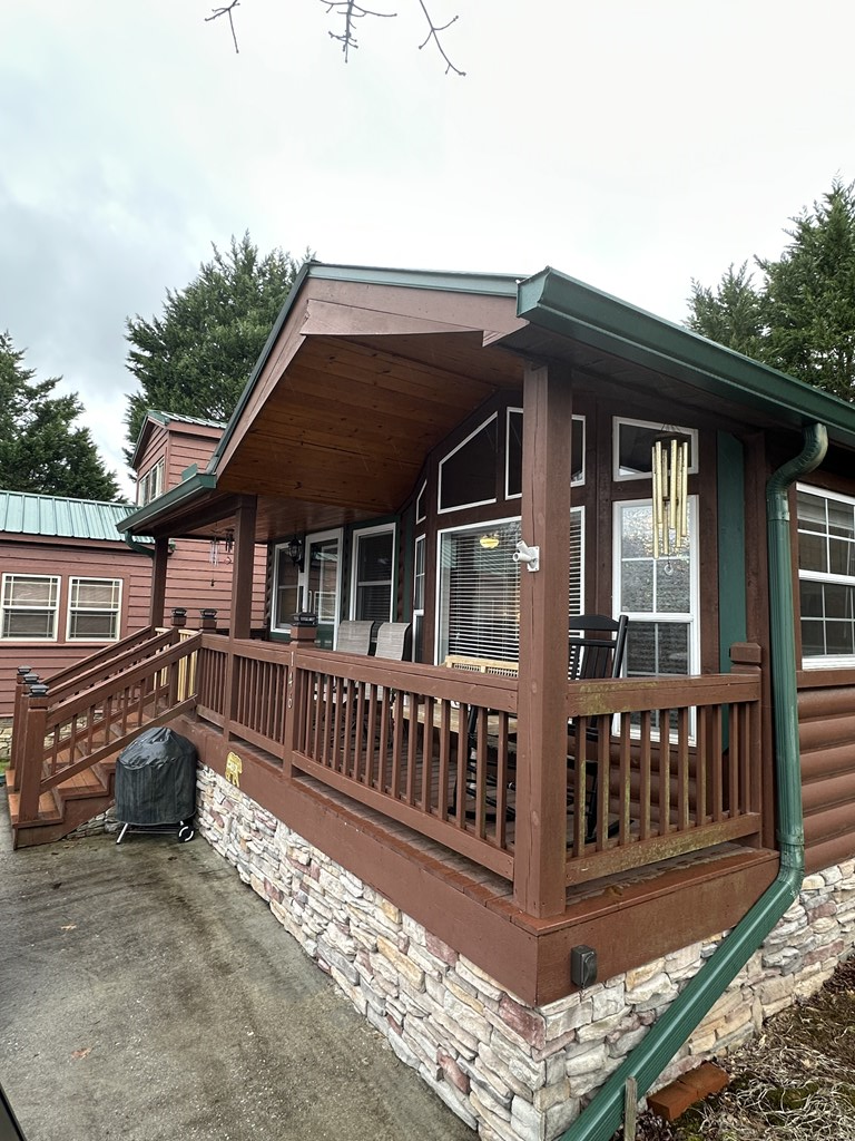 146 Falls View Drive