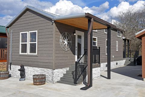 435 Golden Nugget Blairsville GA 30512