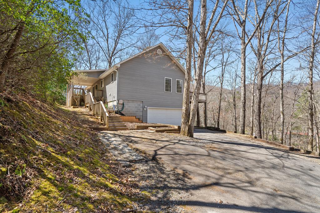 781 Fox Road