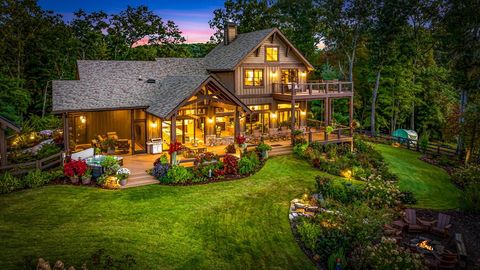 1241 Scenic Drive Blue Ridge GA 30513