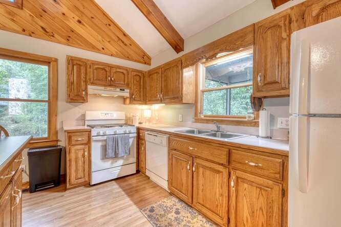 83 Smokey Creek Cove