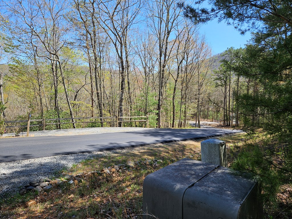 5.22 Deer Crest Road