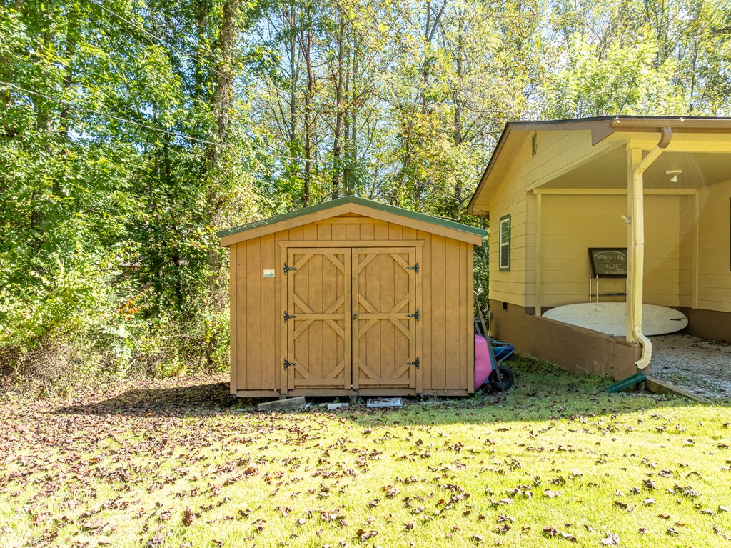 1813 John Smith Road E