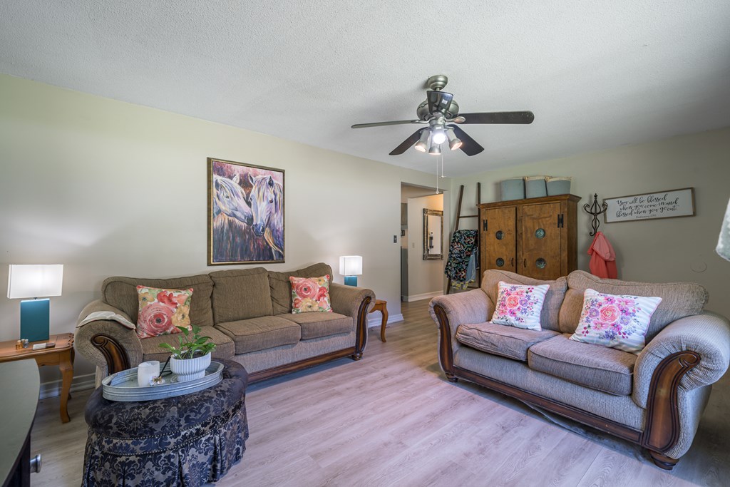 1813 John Smith Road E