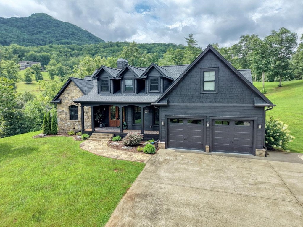 215 Harmony Lane