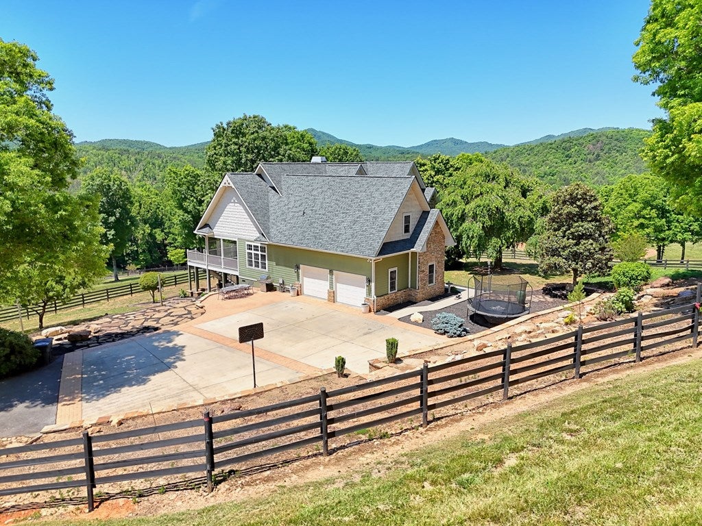 1193 Pine Log Road