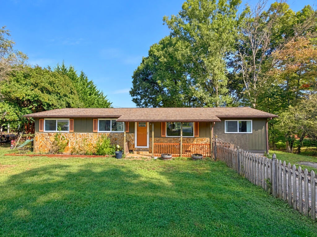 516 Hillcrest Drive