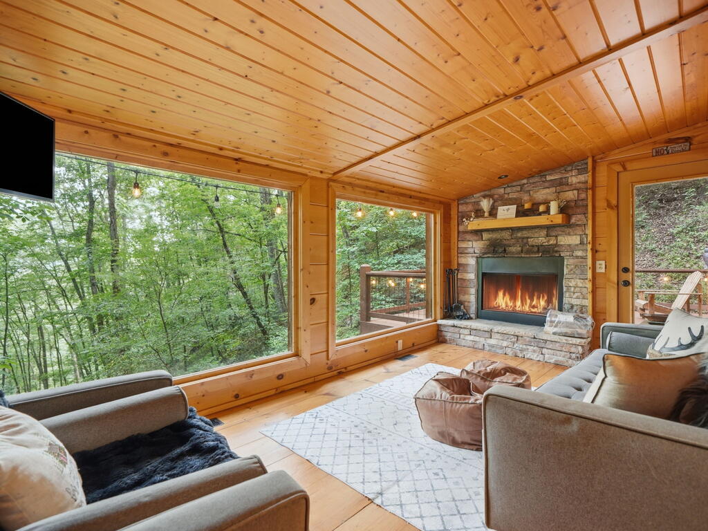 329 Laurel Ridge Drive