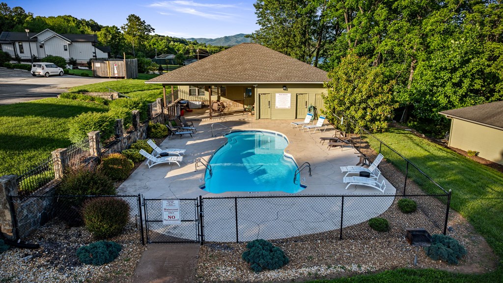 1726 Watercrest Way #b