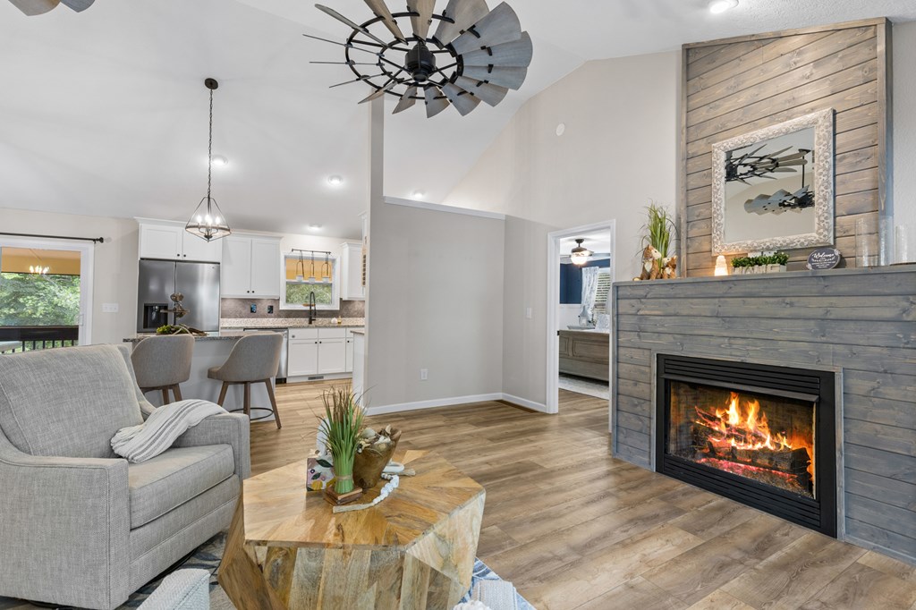 240 Upper Fox Trail