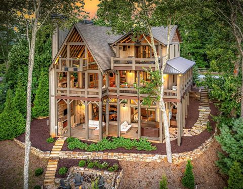 520 Overlook Drive Blue Ridge GA 30513