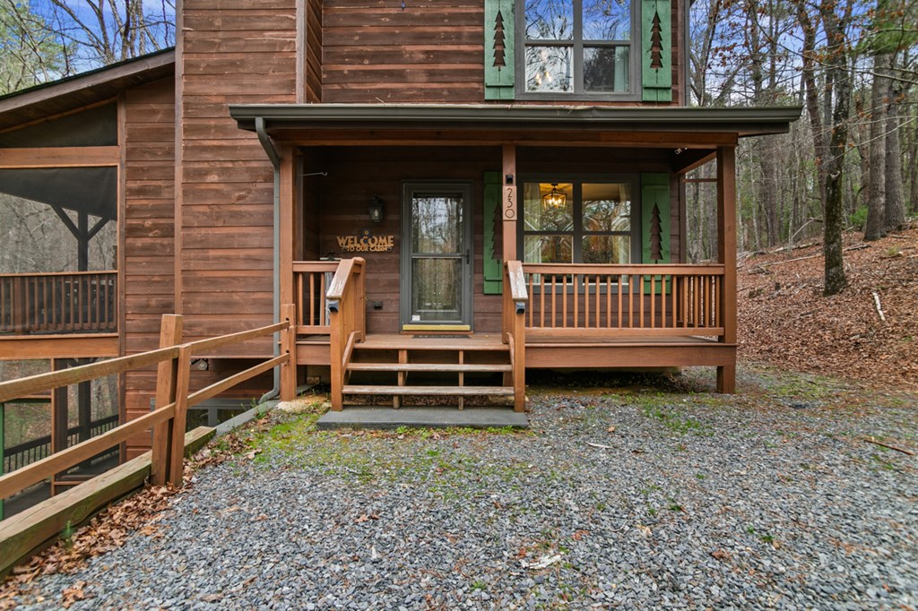 230 Grove Lane