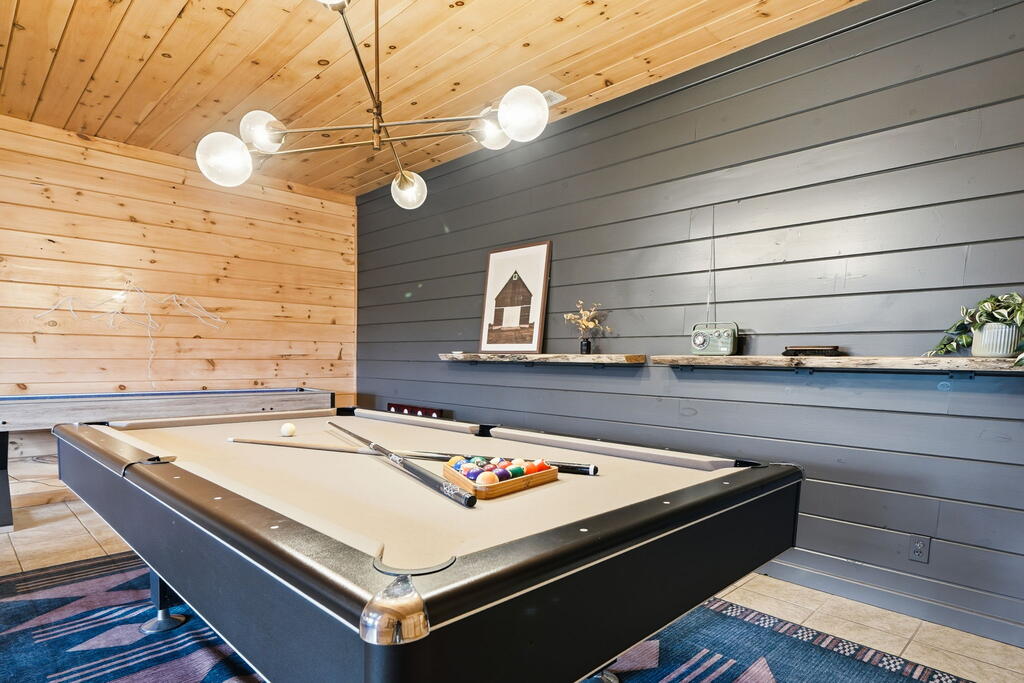 140 Black Oaks Road