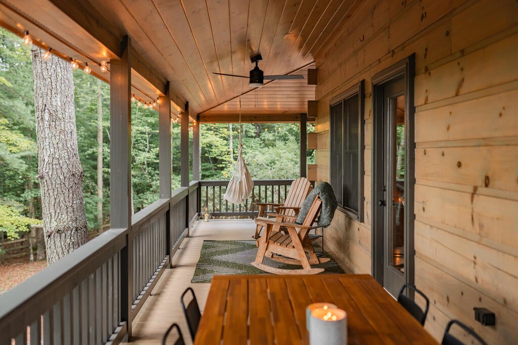 140 Black Oaks Road