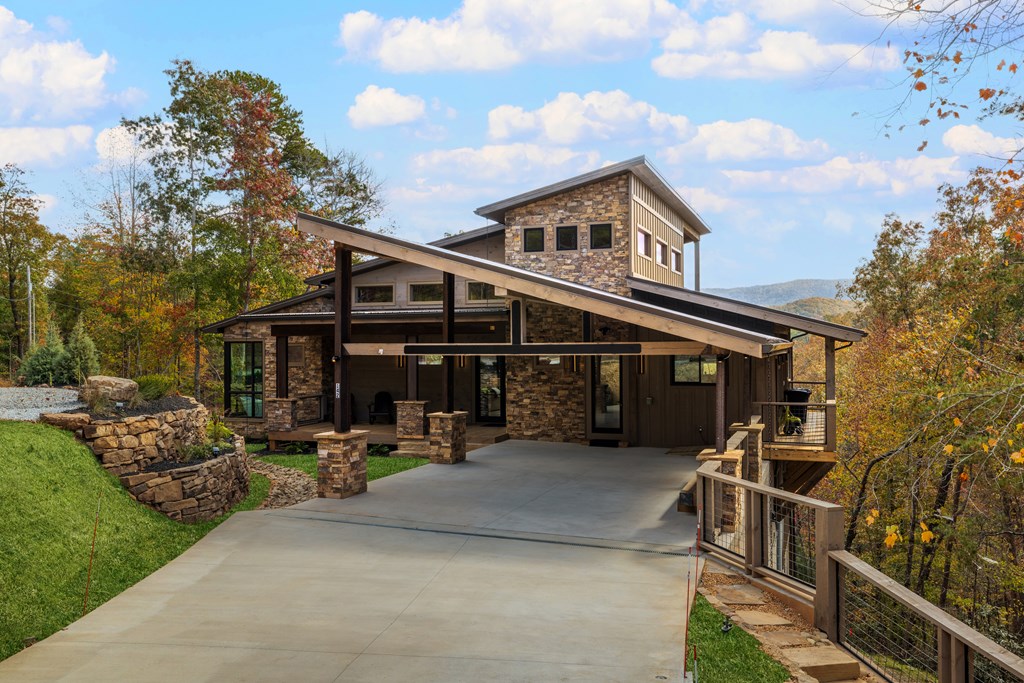 142 Sequoyah Ridge