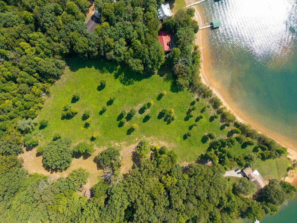 314 Lakeside Drive