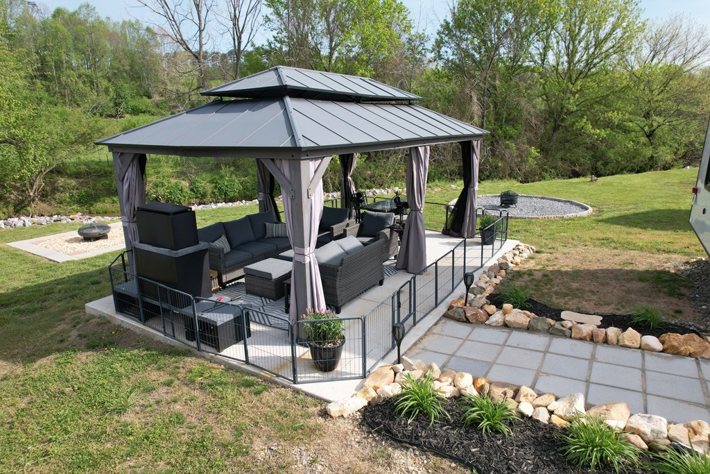 121 Mountain Meadows Drive