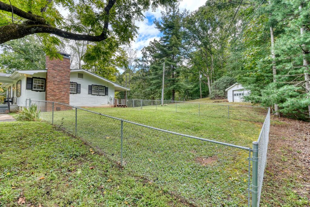 858 Old Forge Estates