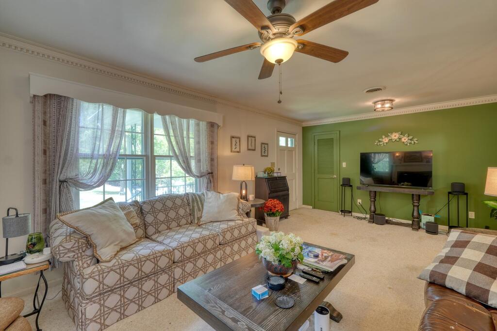 858 Old Forge Estates