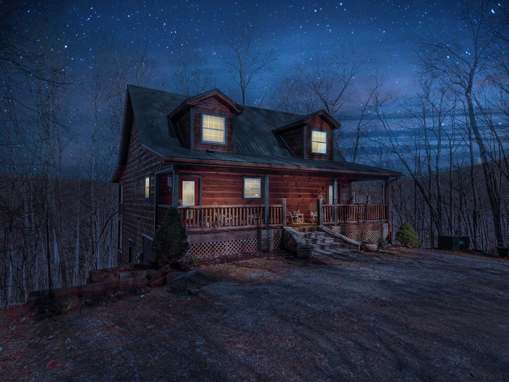 396 Sharon's Bluff