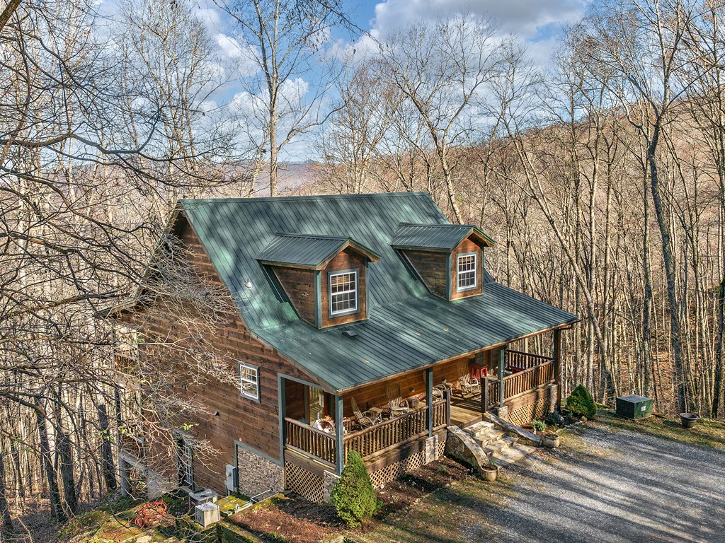 396 Sharon's Bluff