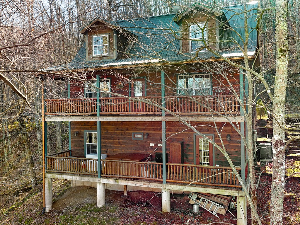 396 Sharon's Bluff