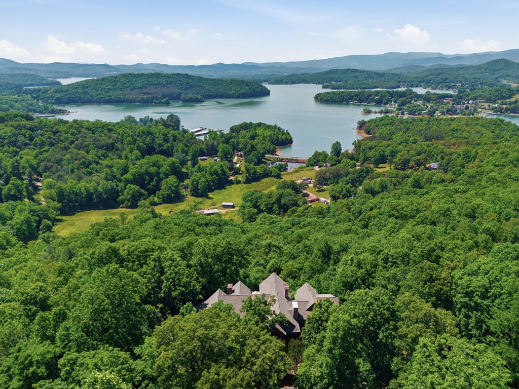 44 Eagles View Way