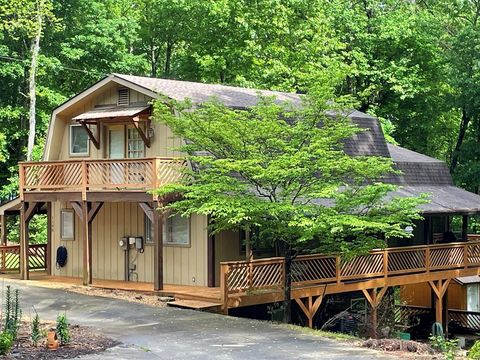 1198 Chatuge Village Circle Hayesville NC 28904
